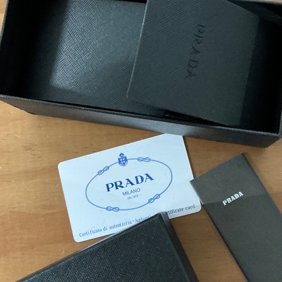 Prada Black and Brown Sunglasses - Picture 6 of 6